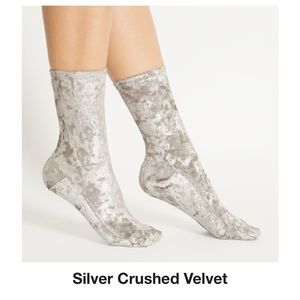 Darner crushed velvet socks